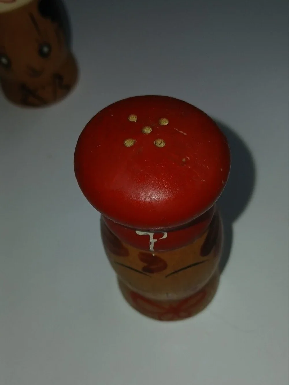Vintage Wooden Man And Woman White Red Chef Hats Salt & Pepper Shakers